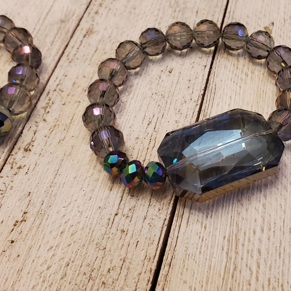 Beautiful Beaded Bracelet Set - Picture 4 of 5